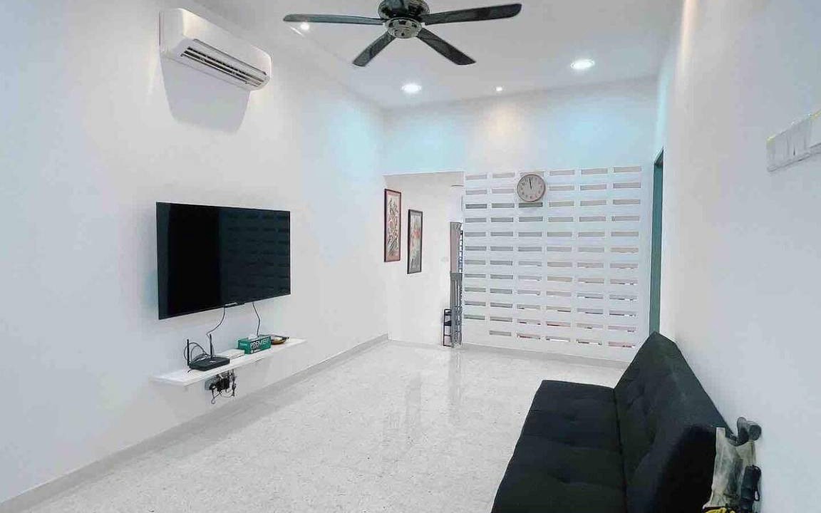 Cheras House | 100 m² House ∙ 3 bedrooms ∙ 10 guests