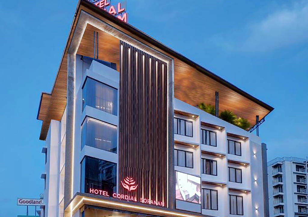 Thampanoor Hotel | 150 m² Hotel ∙ 2 guests