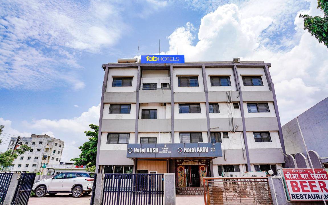 Aurangabad Hotel | 150 m² Hotel ∙ 3 guests