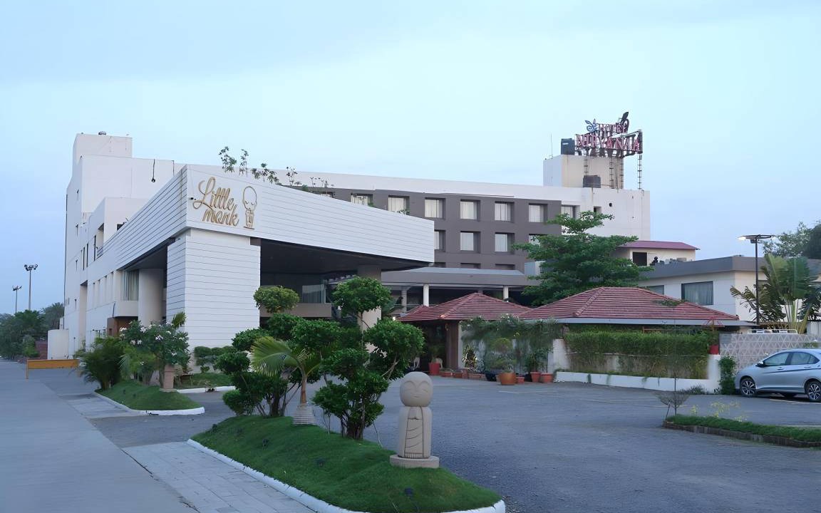 Sanwer Hotel | 160 m² Hotel ∙ 4 guests