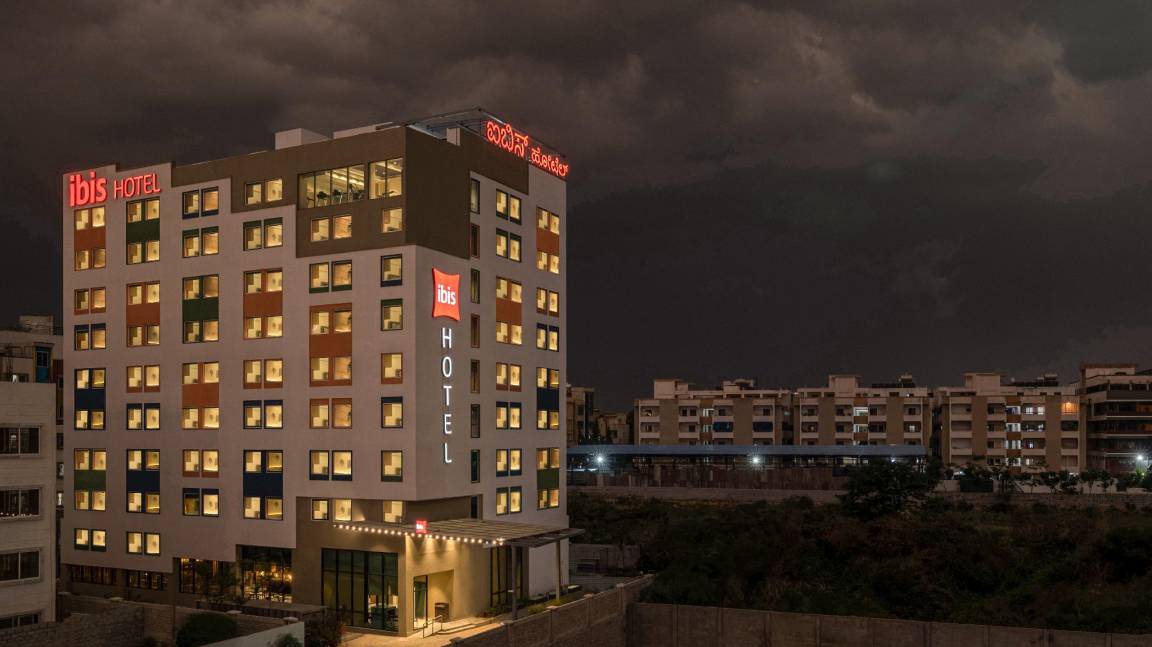 Vyalikaval HBCS Layout Hotel | 19 m² Hotel ∙ 10 guests
