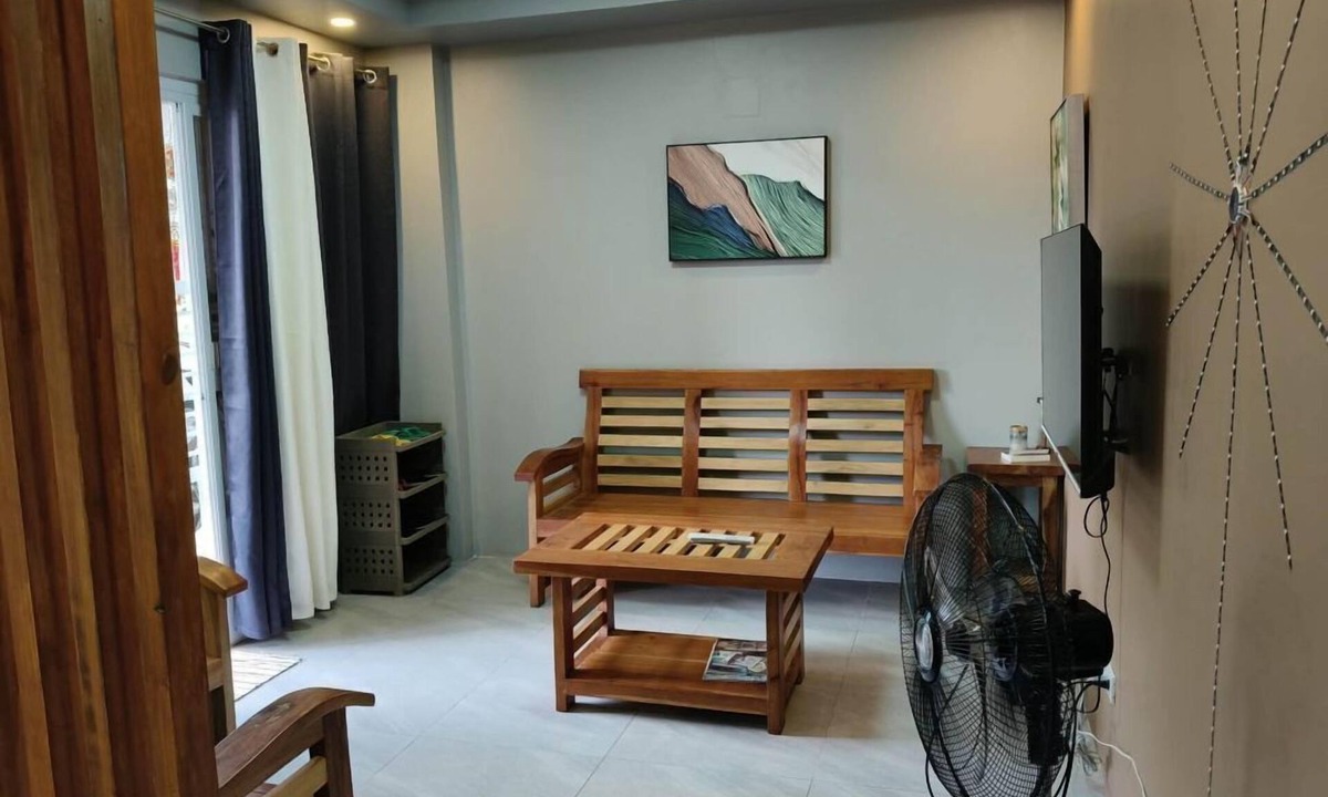 Baguio Condo | 1BR Condo at Meek's Transient House