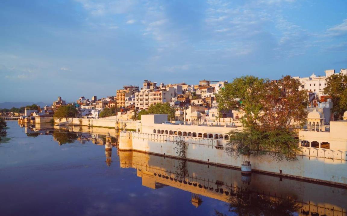 Lake Swaroop Sagar Hotel | 23 m² Hotel ∙ 3 guests