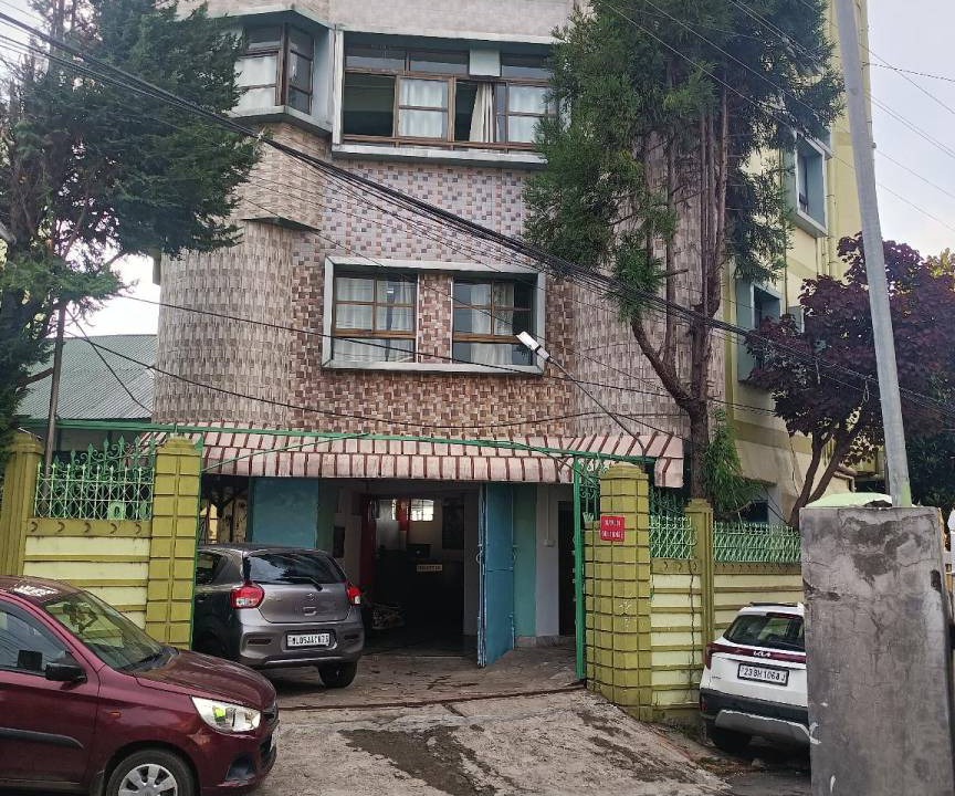 Laitumkhrah Hotel | 250 m² Hotel ∙ 3 guests