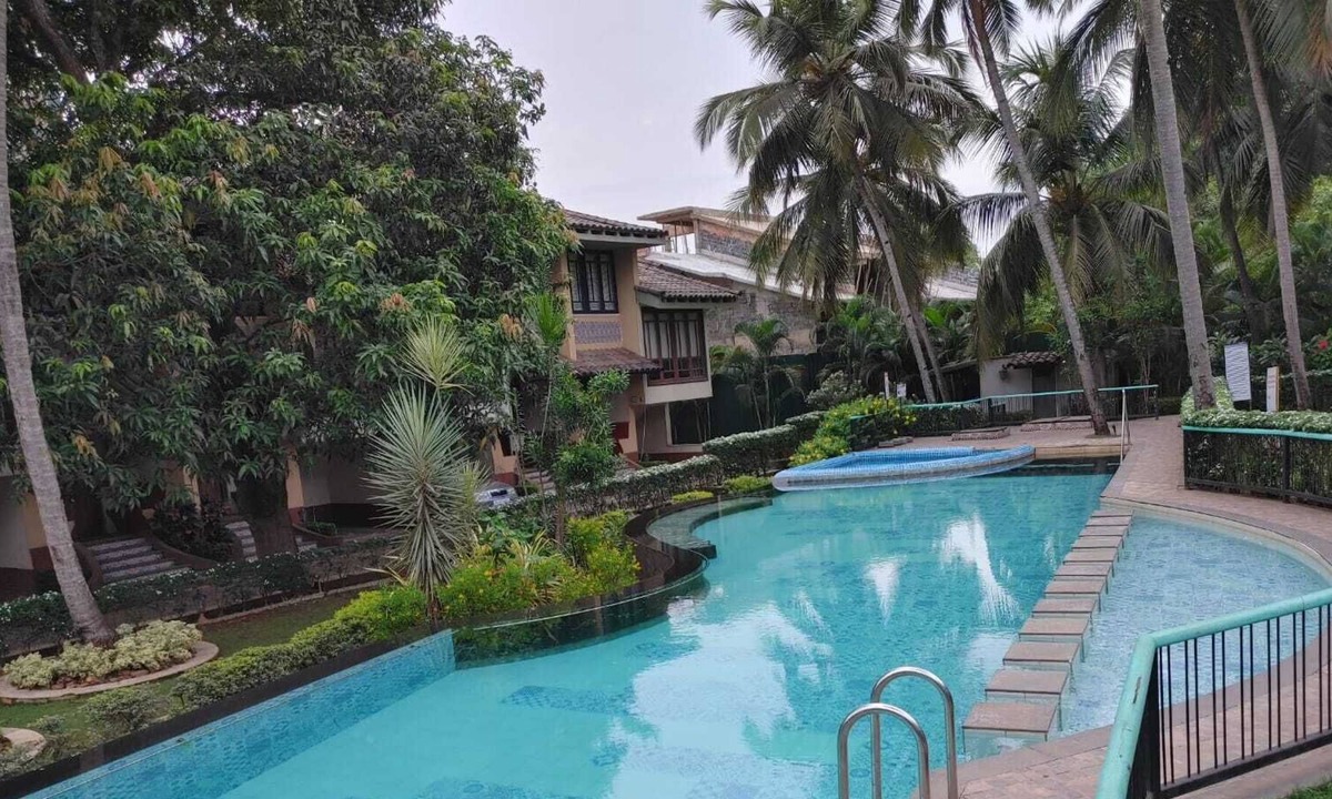 Varca House | 3-4 kms from two serene beaches in South Goa, an oasis of comfort