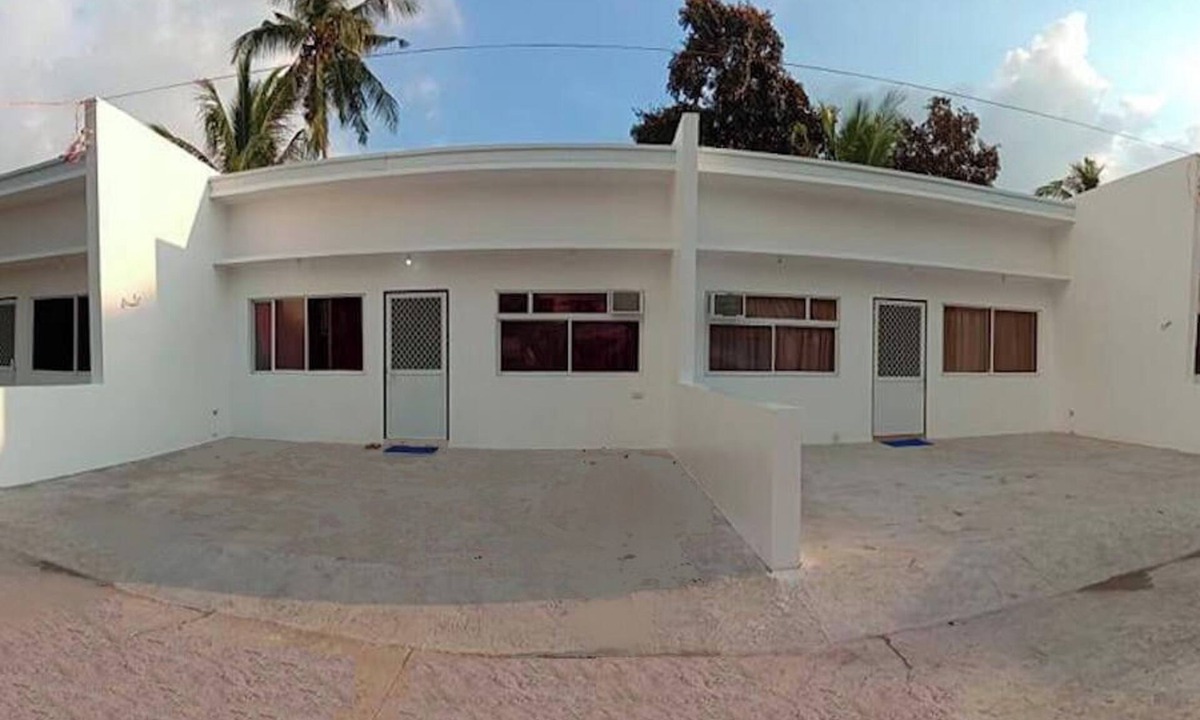 Nasugbu House | 3 x 2BR each good for 12pax 3km to beach