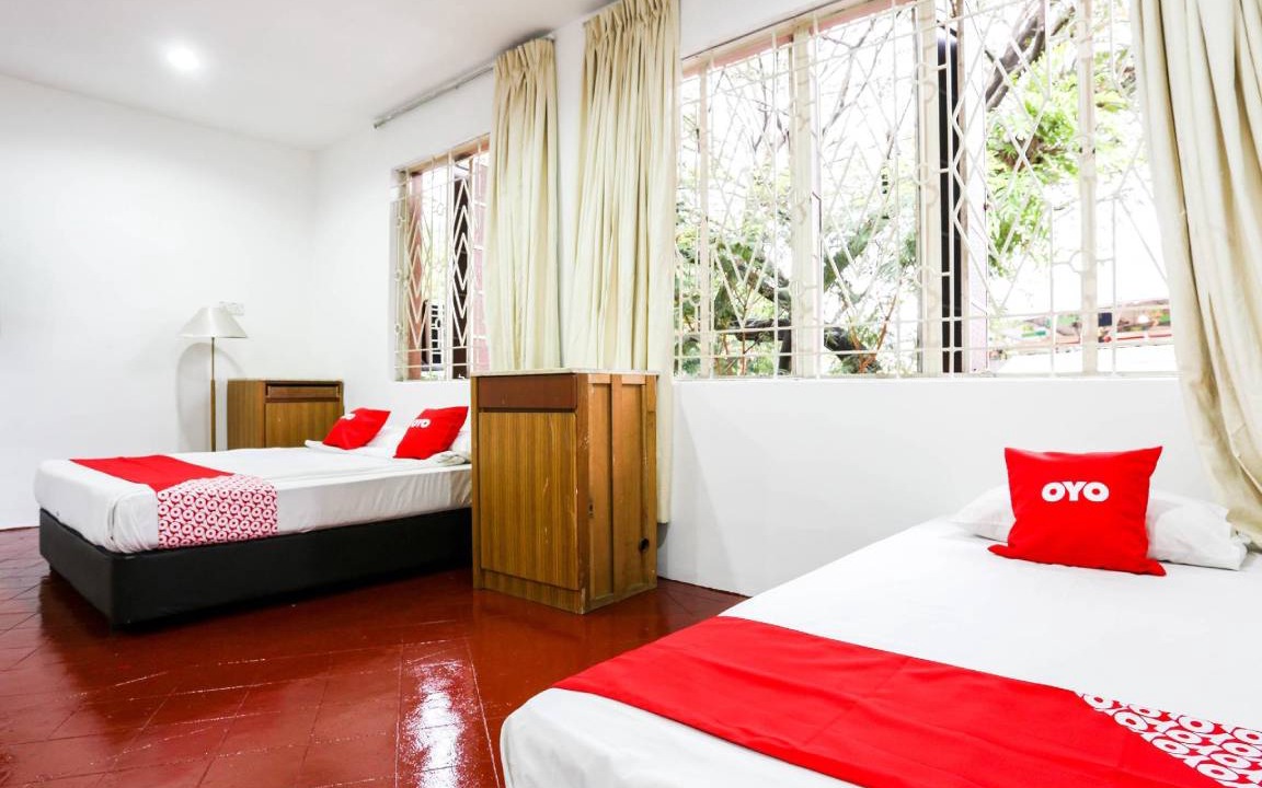 Kuala Lumpur City Centre Hotel | 32 m² Hotel ∙ 127 guests
