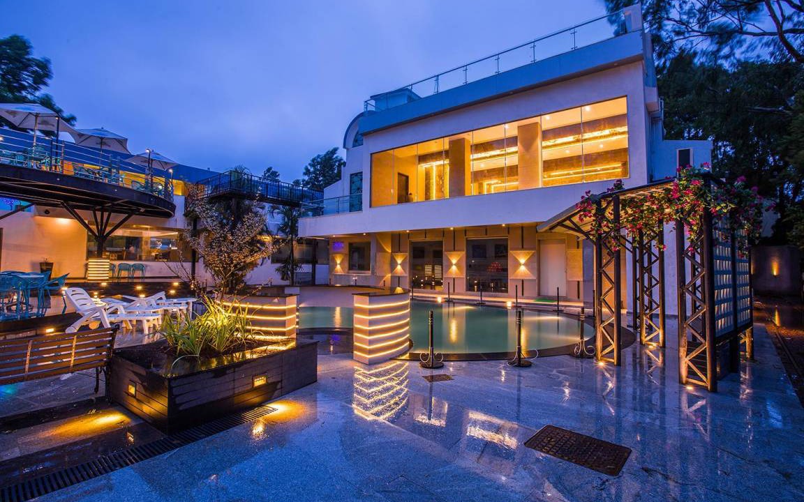 Panchgani Resort | 35 m² Resort ∙ 8 guests