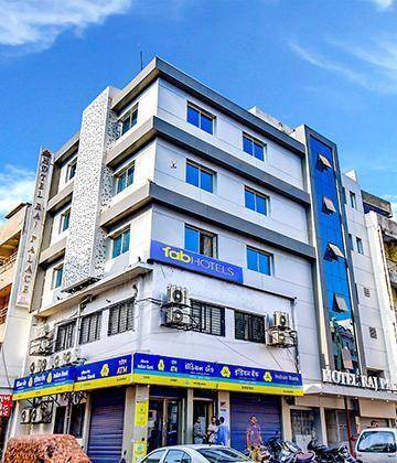 Vadodara Hotel | 360 m² Hotel ∙ 8 guests