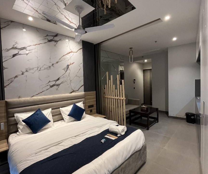 Noida Apartment | 645 m² Serviced apartment ∙ 2 guests