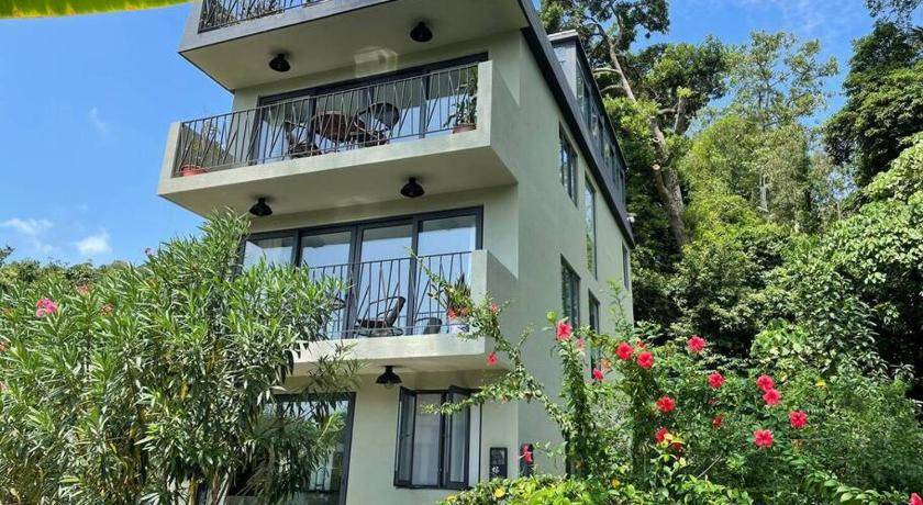 Islands District Apartment | 65 m² Apartment ∙ 2 bedrooms ∙ 5 guests