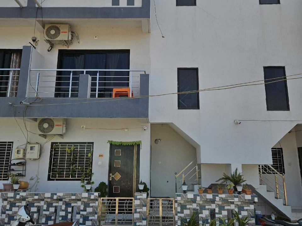 Rajpipla House | 790 m² House ∙ 2 bedrooms ∙ 7 guests