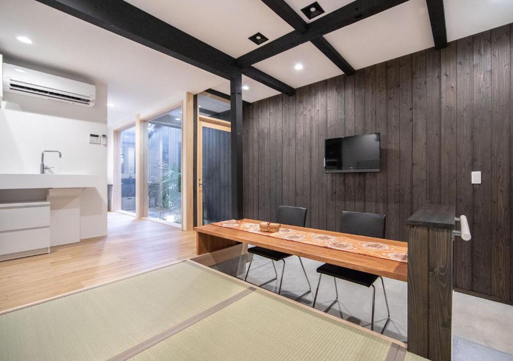 Shimogyo House | 8INN Kyoto Machiya Villa