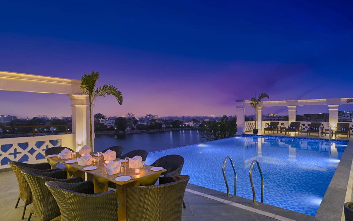 Lake Swaroop Sagar Resort | 900 m² Resort ∙ 4 guests