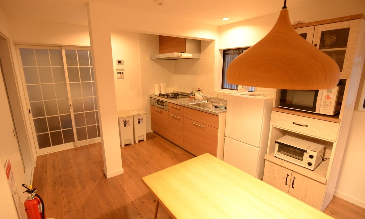 Okazaki House | A charming cluster of 5 renovated trad modern houses, Max 30 ppl, "Uan/Kaze"