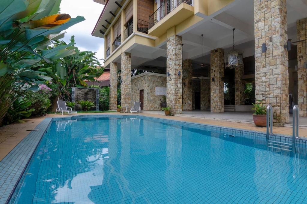 Ampang Apartment | A Spacious & Cozy 5BR Unit in Ampang FREE Parking