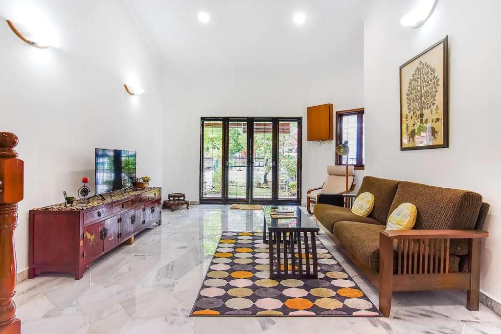 Taman Tun Dr Ismail Apartment | A Spacious & Stylish 4BR Home for Family Getaways