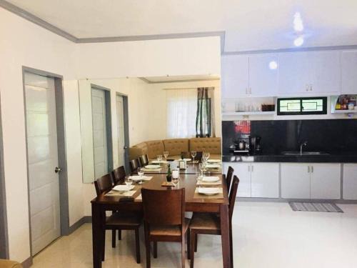 Davao House | A Unique and Cozy WholeHouse in Babak Samal Island