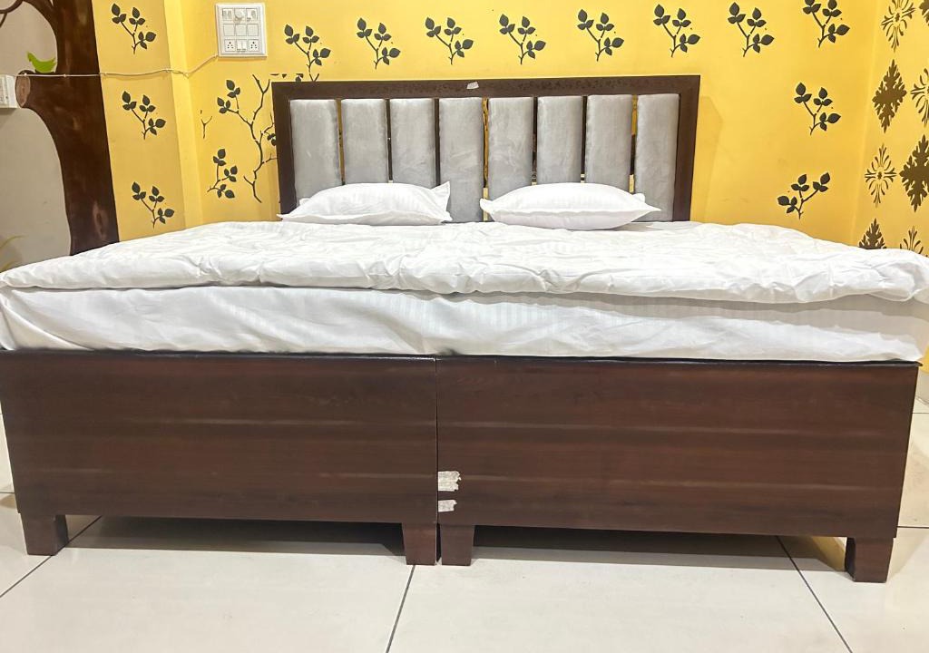 Ujjain House | Aabha plaza