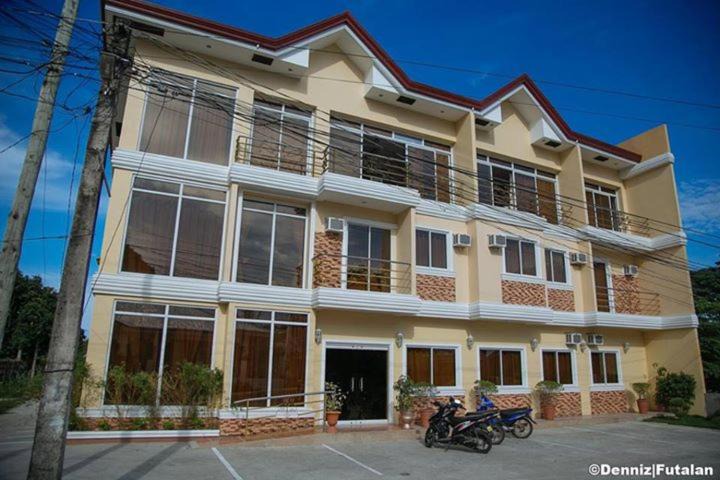 Dumaguete Hotel | Aberrise Country Villa Pension Hotel