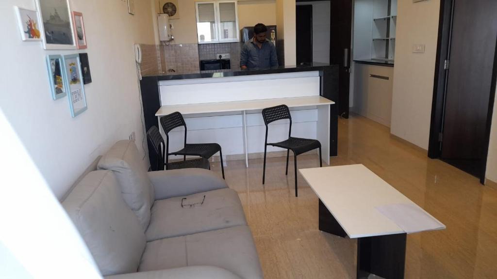 Kadadhe Apartment | Ac 1bhk flat at 21st floor towards golf park facing in lodha belmondo, Pune