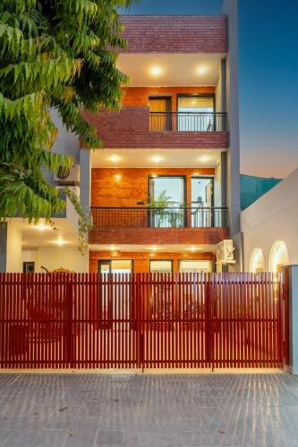 Malviya Nagar Villa | Alaya Stays Ramalaya 8 BHK Villa with Garden
