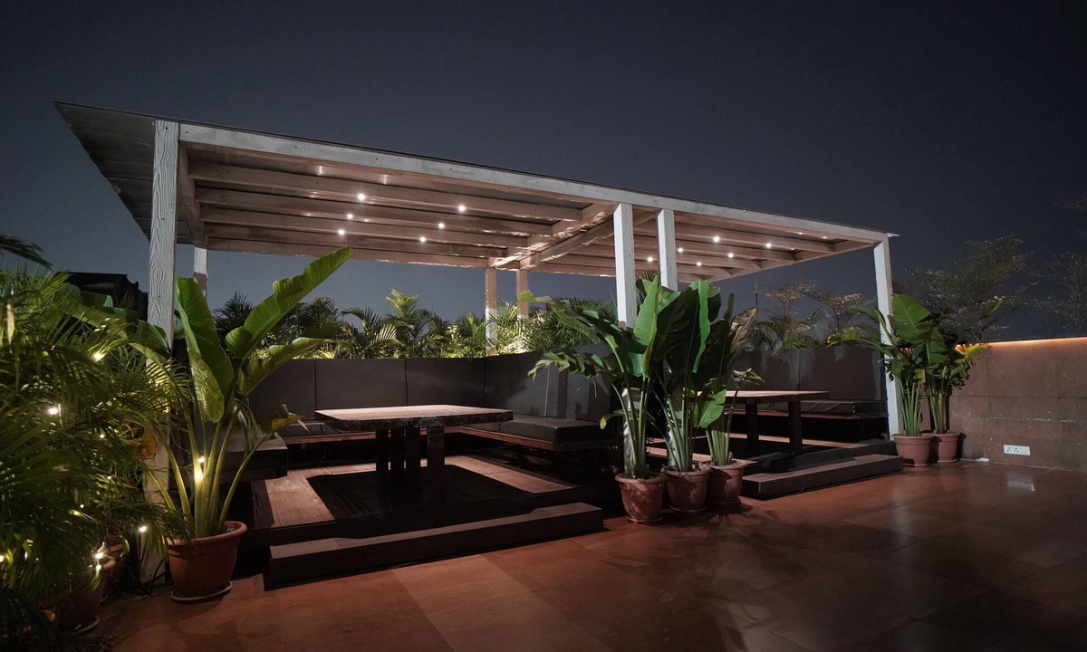 Bistupur Hotel | ALCOR HOTEL JAMSHEDPUR