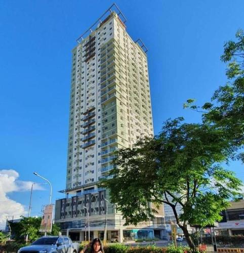 North Reclamation Area Apartment | Amazing Skyline View