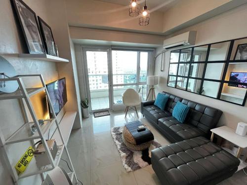 Pio del Pilar Apartment | Amorsolo Tower Makati