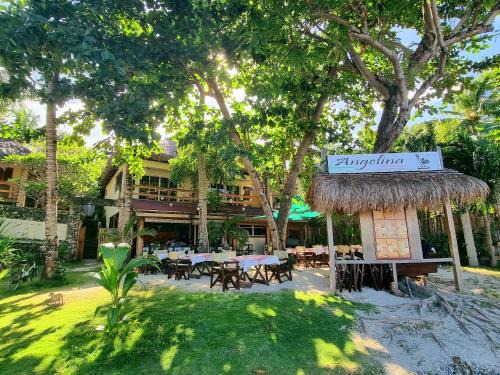 Logon Resort | Angelina Beach Resort & Italian Restaurant Malapascua