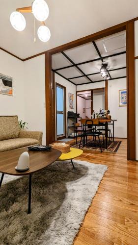 Suginami Apartment | Animal Art Apartment Type 21