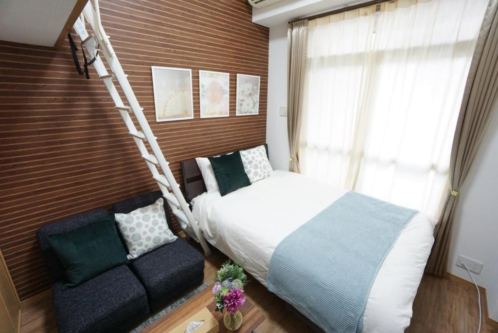 Motomatchi Apartment | Apartment VR Namba NBR0059B