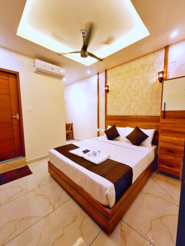 Perintalmanna Hotel | Apsara Residency