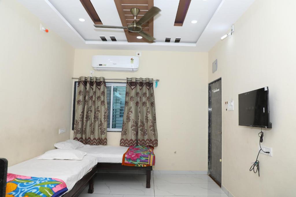 Rajpipla House | Aradhya Prime Home Stay