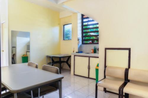 Coron Town Proper Hostel | Aroha Hostel