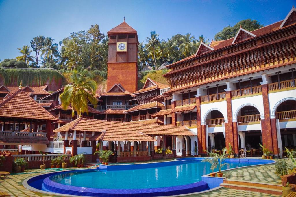 Chowara Resort | AyurSoma Ayurveda Royal Retreat