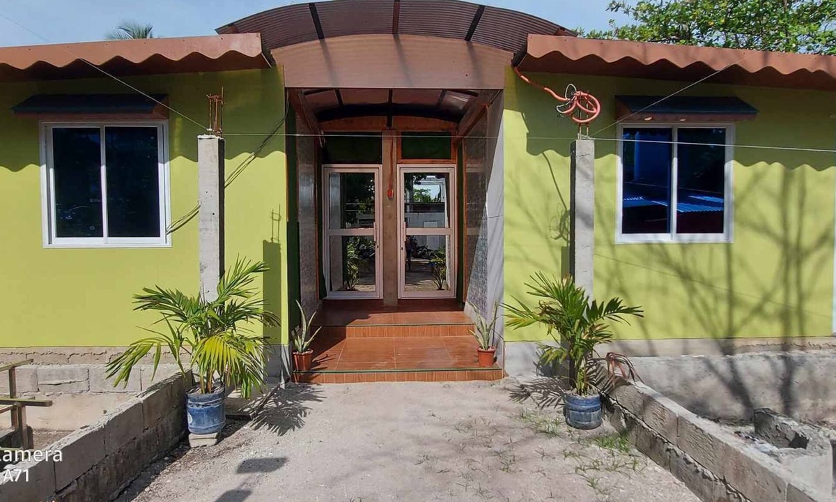 Logon Hostel | B&F Travellers Inn