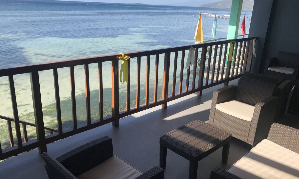 Oslob House | Babylon Oslob Coast Guesthouse