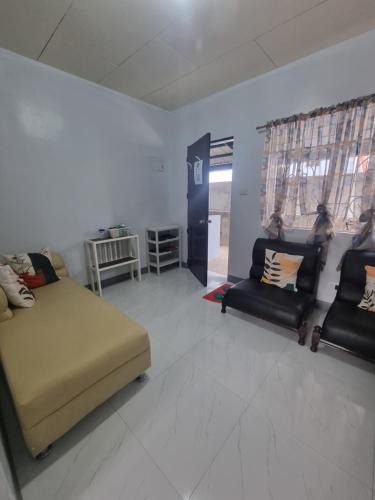 Sariaya Apartment | Bahay Ko 3 - Transient Home in Sariaya with Aircon