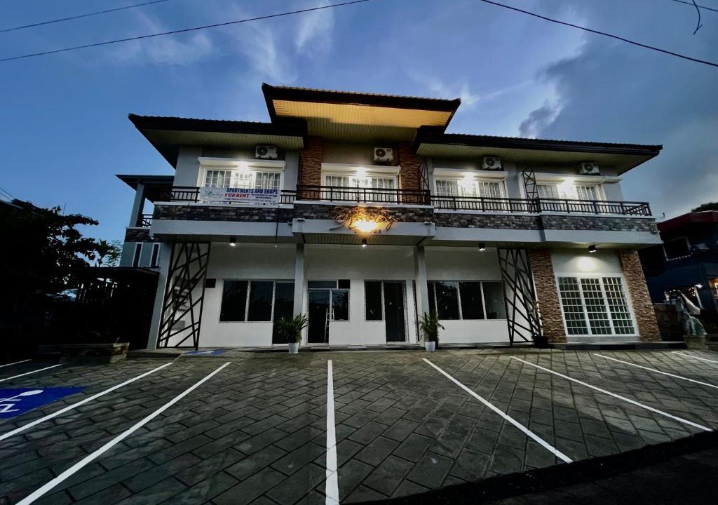 Legazpi Apartment | Balay by JMB