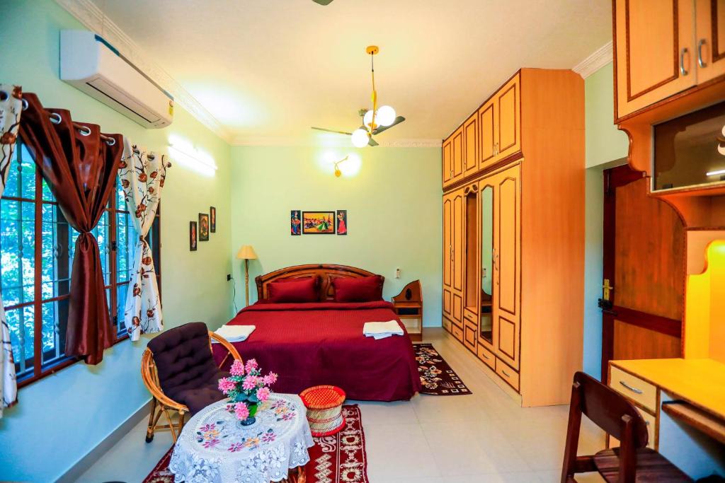 Heritage Town House | Bay Homes 2BHK WT Bathtub Near Rock Beach
