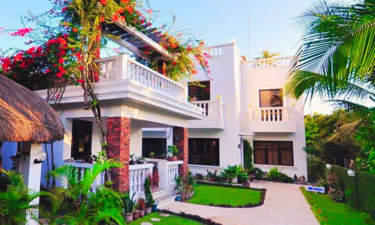 Basco Hotel | Bernardos Lantia Hotel