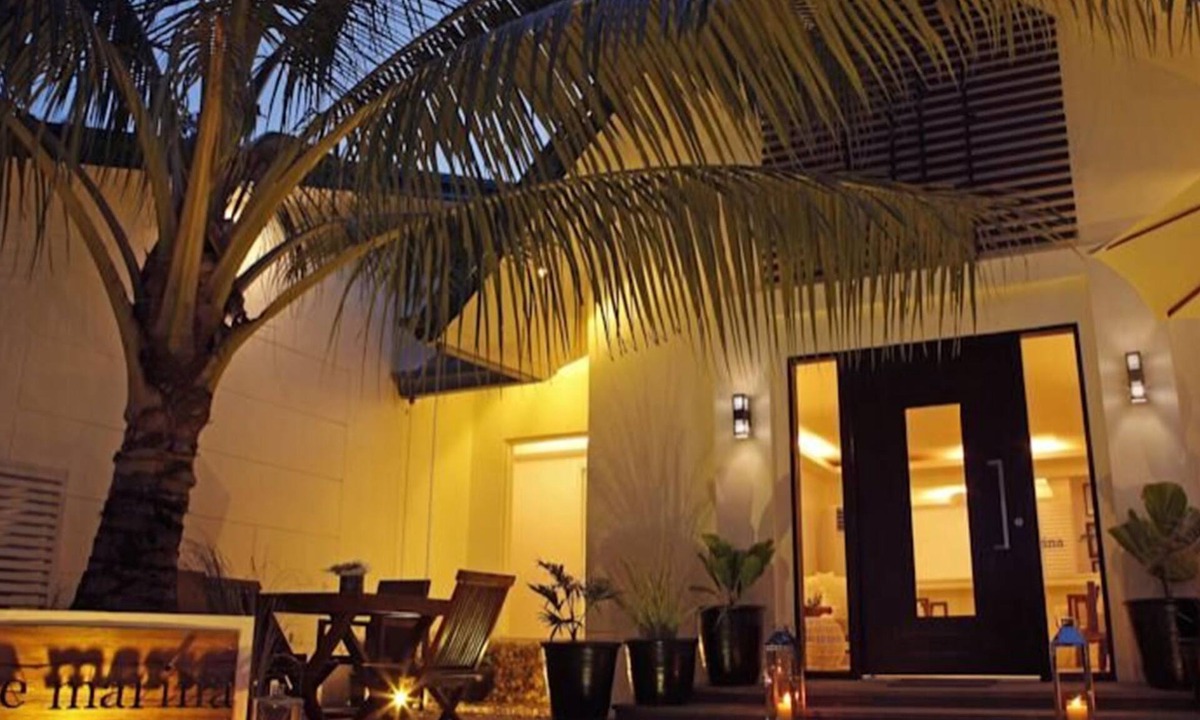 Manoc-Manoc Hotel | Blue Marina