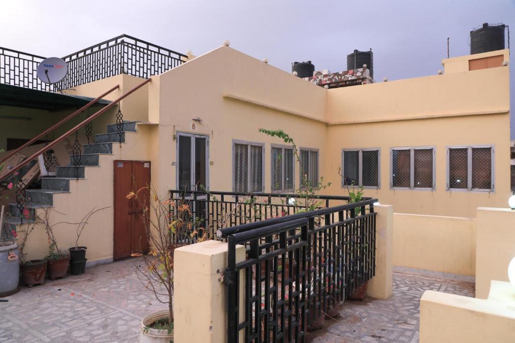 Pink City House | Boby Home Stay " Boby Mansion "
