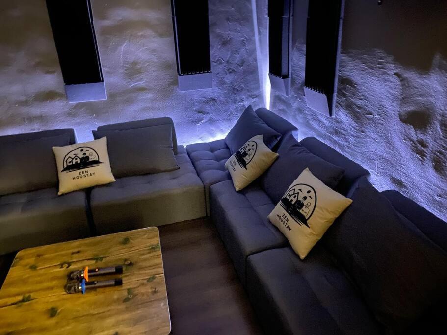 Taman Mutiara House | C0ZY Space for Work and Relax