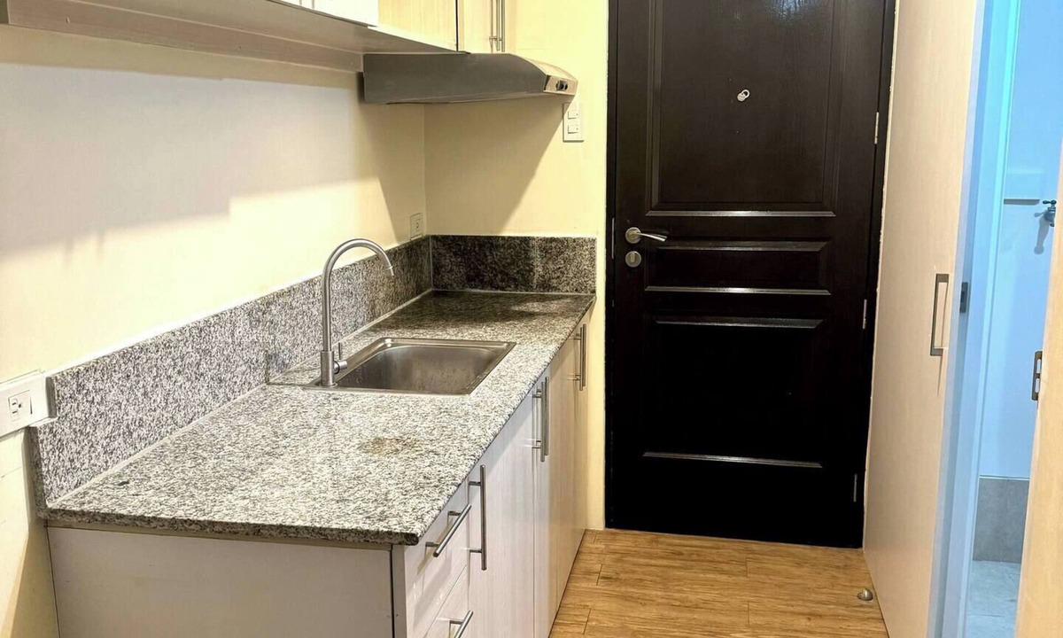 Silang Condo | Calm and Clean Getaway + 400mbps+Netflix+Disney
