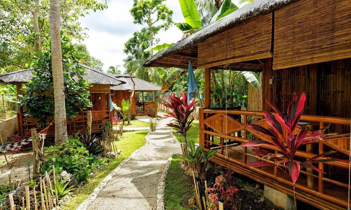 San Francisco Island Resort | Camotes hidden huts-rooms-bar-restaurant