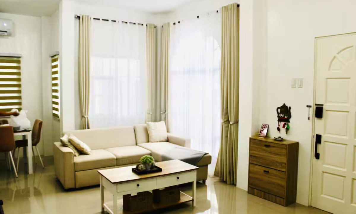 Dauis Villa | Cassandra's Place Panglao Island Bohol w/pool