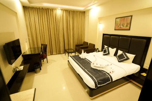 Chandra Inn | Air Force Area