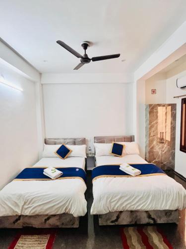 Varanasi House | Chandrakala Residency Paying Guest House Near Kashi Vishwanath Temple and Ganga Ghats